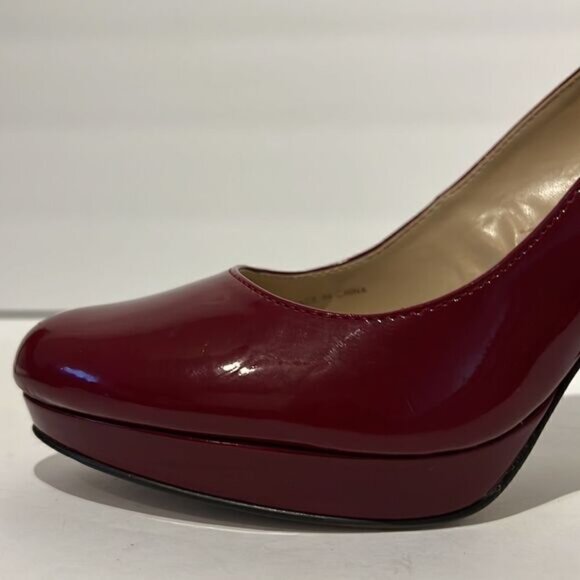Ellen Tracy Patton Cherry Red Heels Size 7.5 - Picture 15 of 15